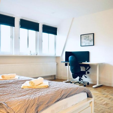 Geraeumiges Wohnen Fuer 7 Personen- Parkplatz- Waschmaschine- 3 Schlafzimmer Wolfsburg Zewnętrze zdjęcie